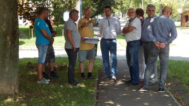 Delegáció a Bolyki főúton