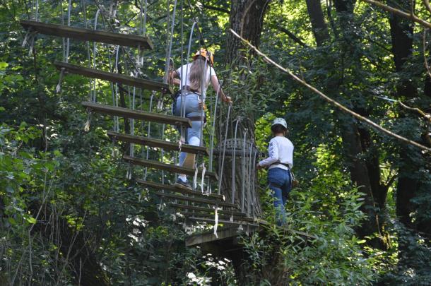 A kalandpark akadálypályája nagyon népszerű volt