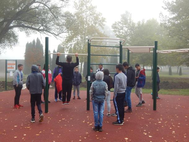 Elkészült városunk második fitneszparkja, amelynek ezúttal a stadion ad otthont.