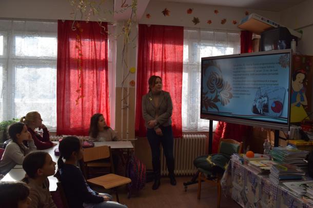 A Vasvár Úti Általános Iskolában a Magyar Kultúra Napját mutatják be a gyerekeknek a szekemberek.
