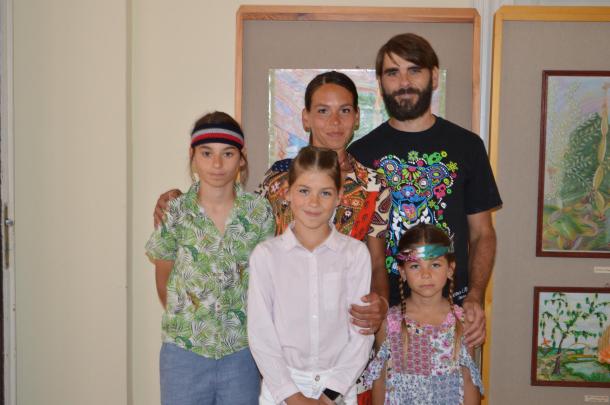 Világjáró család dr. Biczó Andrea és férje dr. Biczó Ákos és gyermekeik (balról jobbra) Ruben, Zara és Zafira.