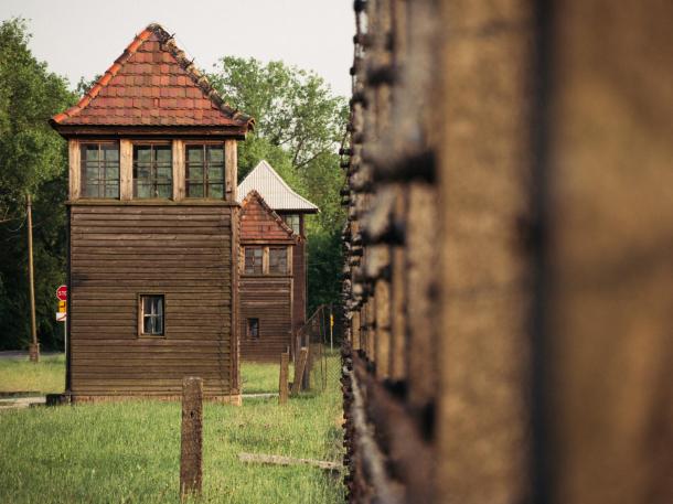 Birkenau – az egykori haláltábor kerítése.