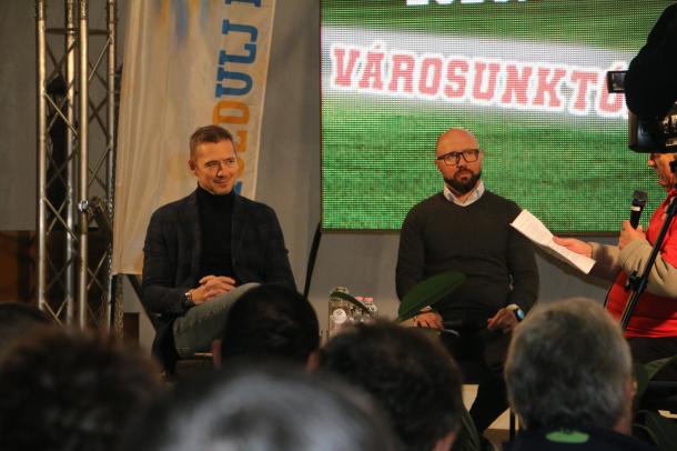 Vincze Ottó és Tóth Balázs volt válogatott labdarúgó volt a közönségtalálkozó vendége.