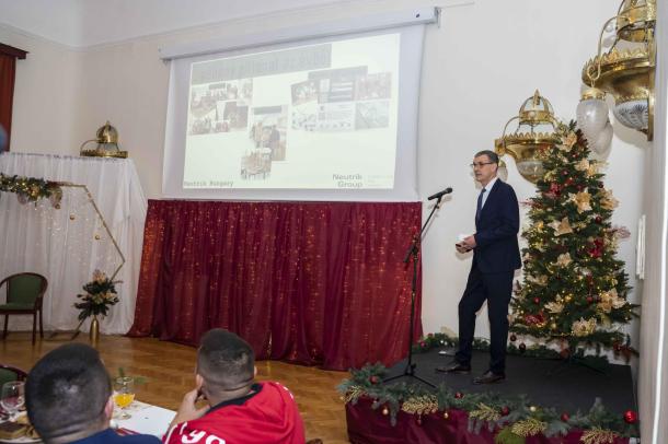 Marton Zsolt, a Neutrik Hungary Kft. ügyvezető igazgatója köszöntötte a vendégeket, és összefoglalta az elmúlt év eseményeit.