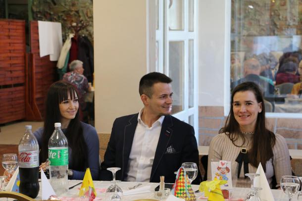 Janiczak Dávid polgármester is meghívást kapott a farsangi mulatságra.