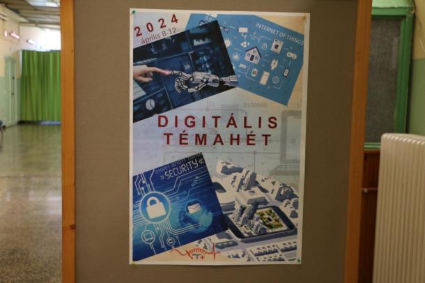 A Digitális Témahét plakátja.