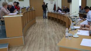 Rendkívüli képviselő-testületi ülést tartott Ózd Város Önkormányzatának Képviselő-testülete a Városháza nagy tanácstermében.