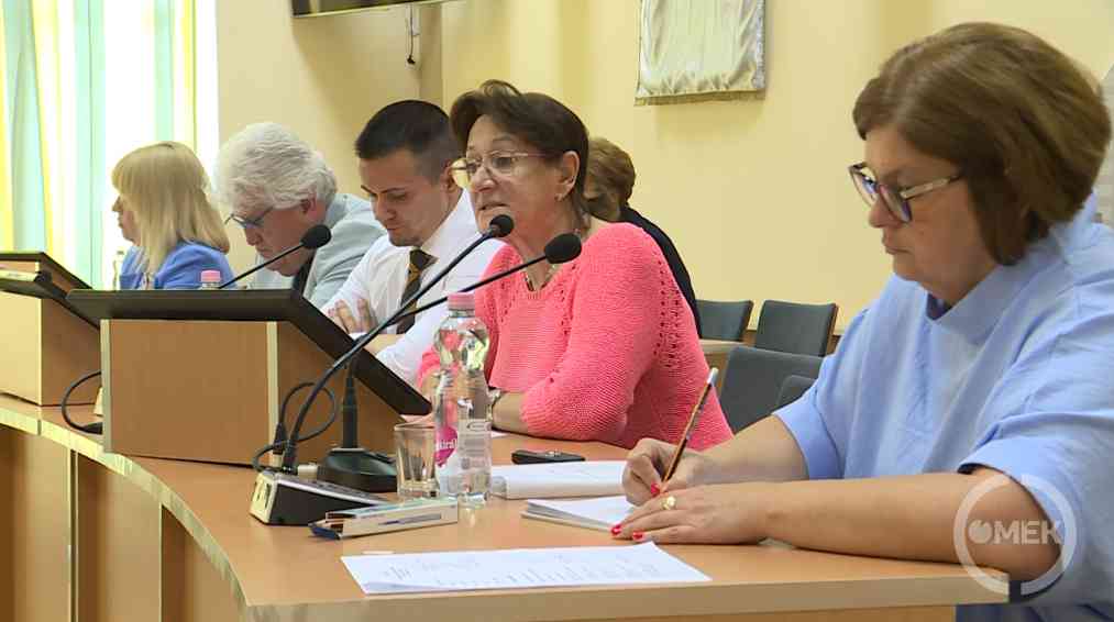 Kellóné Mezőtúri Márta, az Oktatási, Kulturális és Sport Bizottság elnöke.