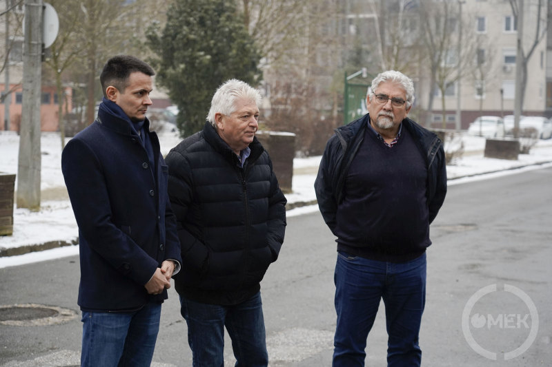 A projekt felelőseinek egy része a bejáráson.