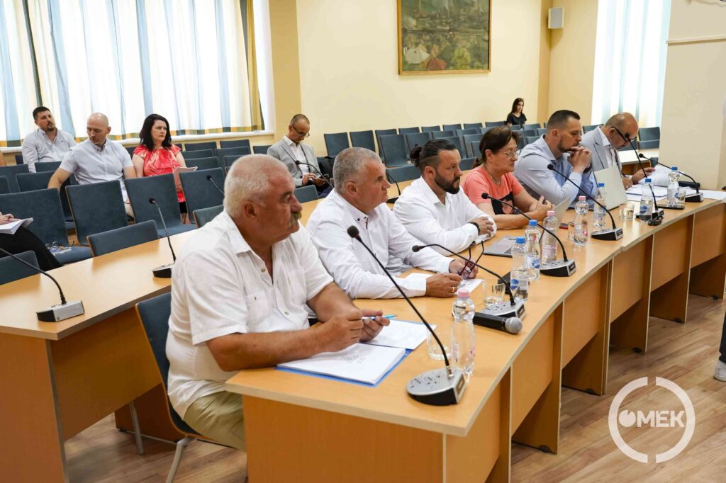 Az Ózdiakért és Ózdért Egyesület frakciója.