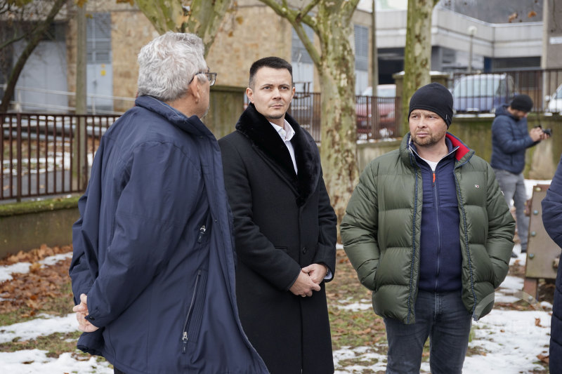Janiczak Dávid polgármester és a kivitelező cég szakemberei bejárták a munkaterületet.