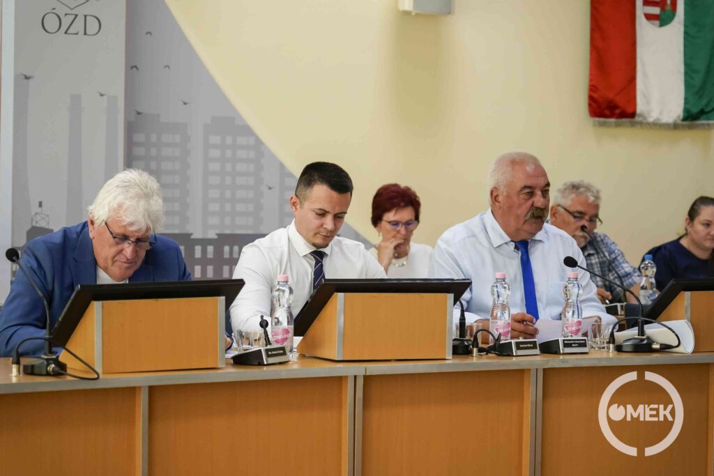 Az Ügyrendi és Rendészeti Bizottság vezetői.