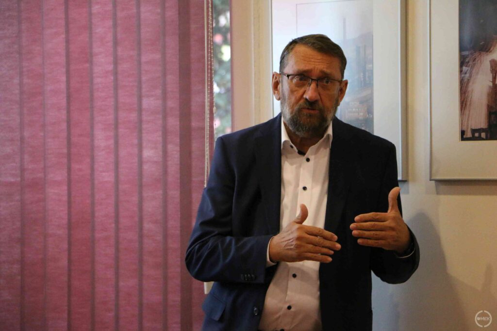 Dr. Komáromi Zoltán a Demokratikus Koalíció országgyűlési képviselője.