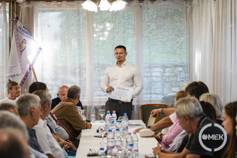 Janiczak Dávid köszönetet mondott az Ózdi Ipari Örökségvédők Baráti Körének az elvégzett munkájukért.
