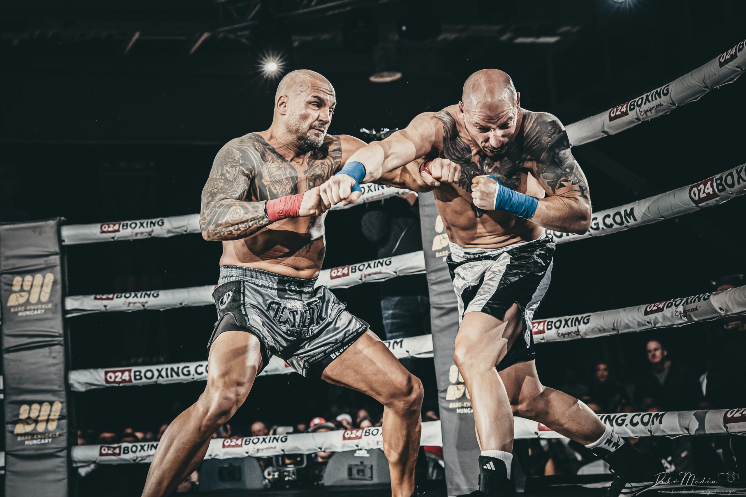 A szorítóban Besztercei Rajmund és Tóth Béla.