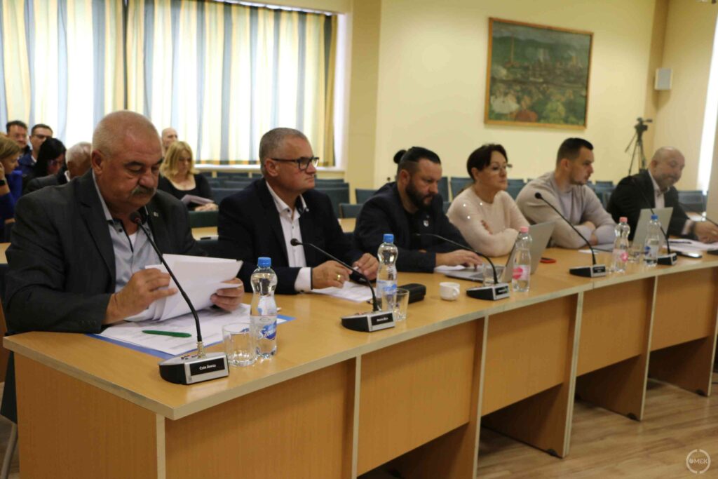 Csák Árpád, Angyal Béla, Zubor László, Kellóné Mezőtúri Márta, Csák László és Kiss Sándor.