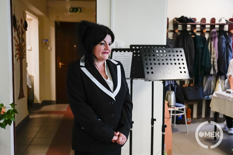 Dr. Olexa Renáta klubvezető nyitotta meg az eseményt.