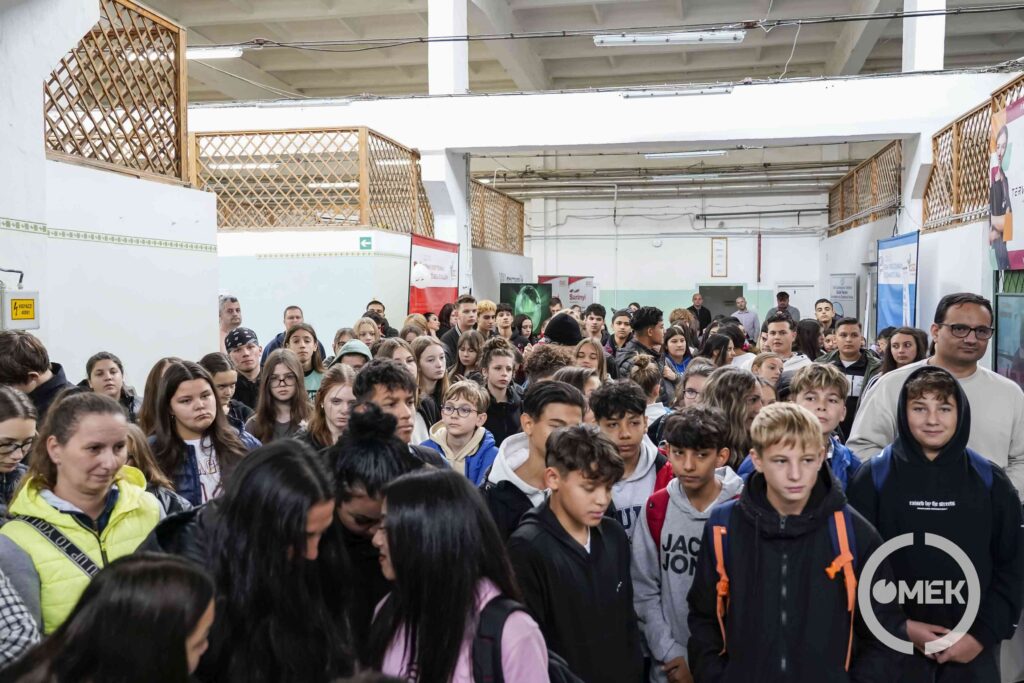 Pályaválasztási kiállítást rendezett az Ózdi Szakképzési Centrum.