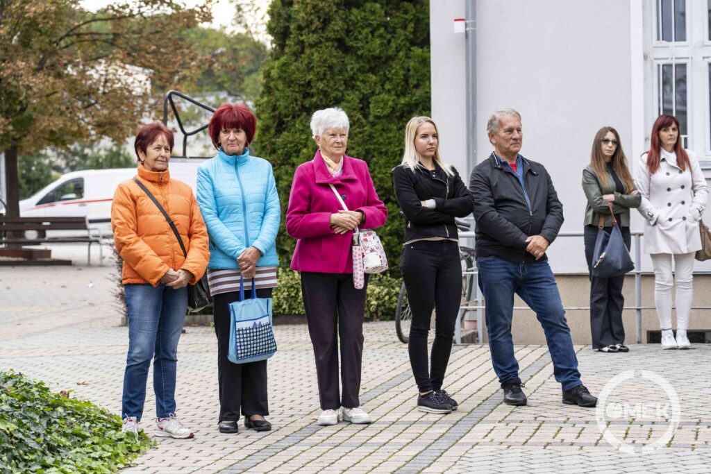 Sokan hallgatták a próbát.