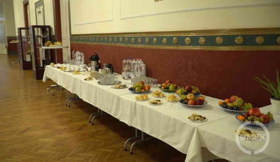 Állófogadással várták a résztvevőket az esemény végén a szervezők.