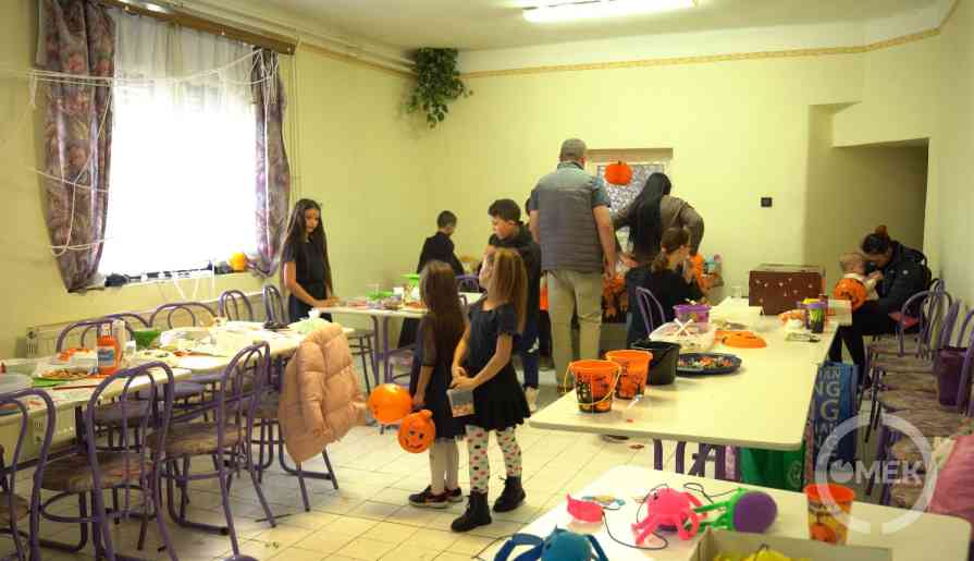 Kreatív foglalkozás várta a kicsiket a programon.