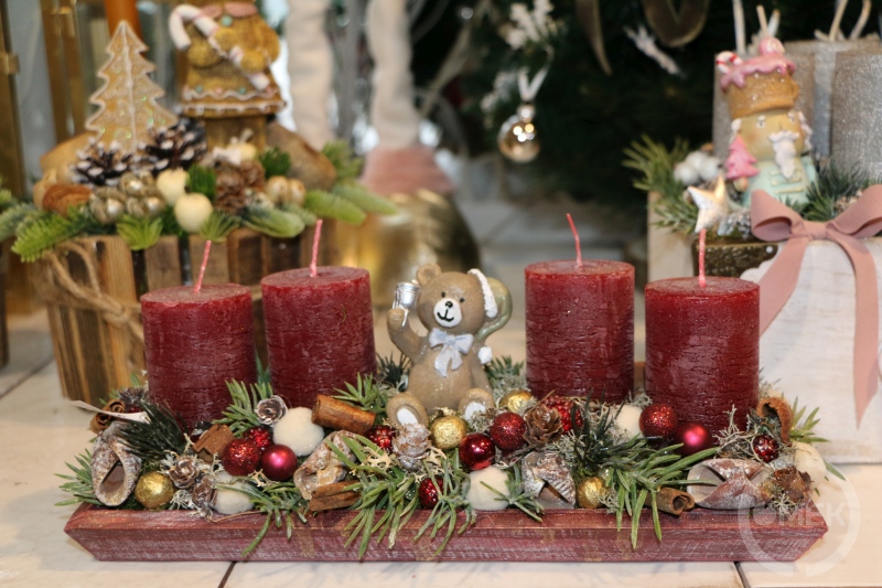 Macis adventi koszorú.