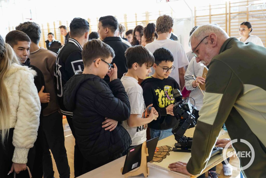 Voltak, akiket a robotika érdekelt a legjobban.
