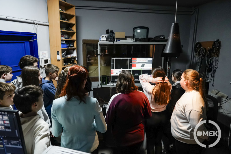 A vezérlőben is időztek kicsit.