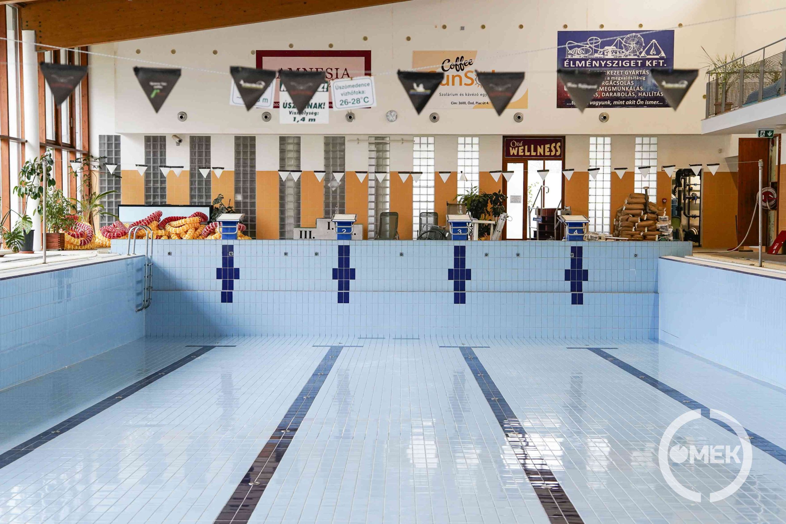 A nagymedence is üres.