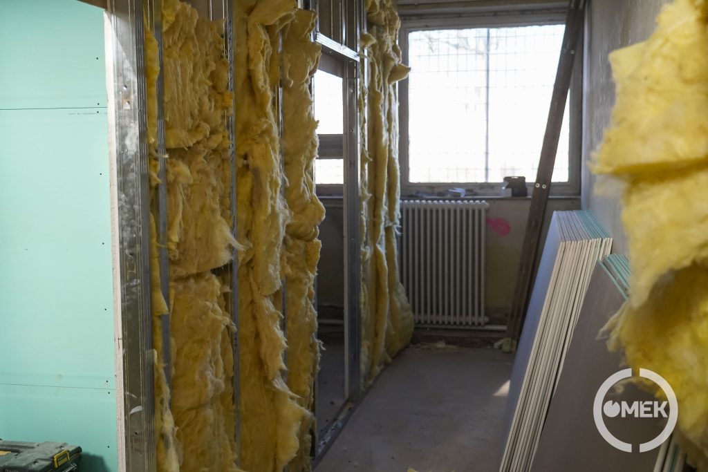 Az épület rossz állapotban volt.