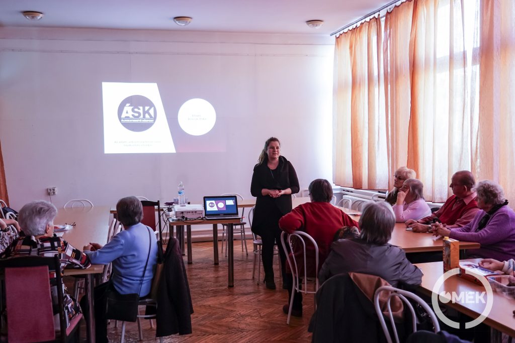 Bereczki Erika, az Ózdi Áldozatsegítő Pont koordinátora arról beszélt, hogy milyen lehetőségeik vannak azoknak, akik áldozattá válnak.