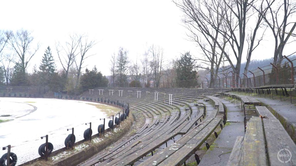 Lelátó a stadionban.