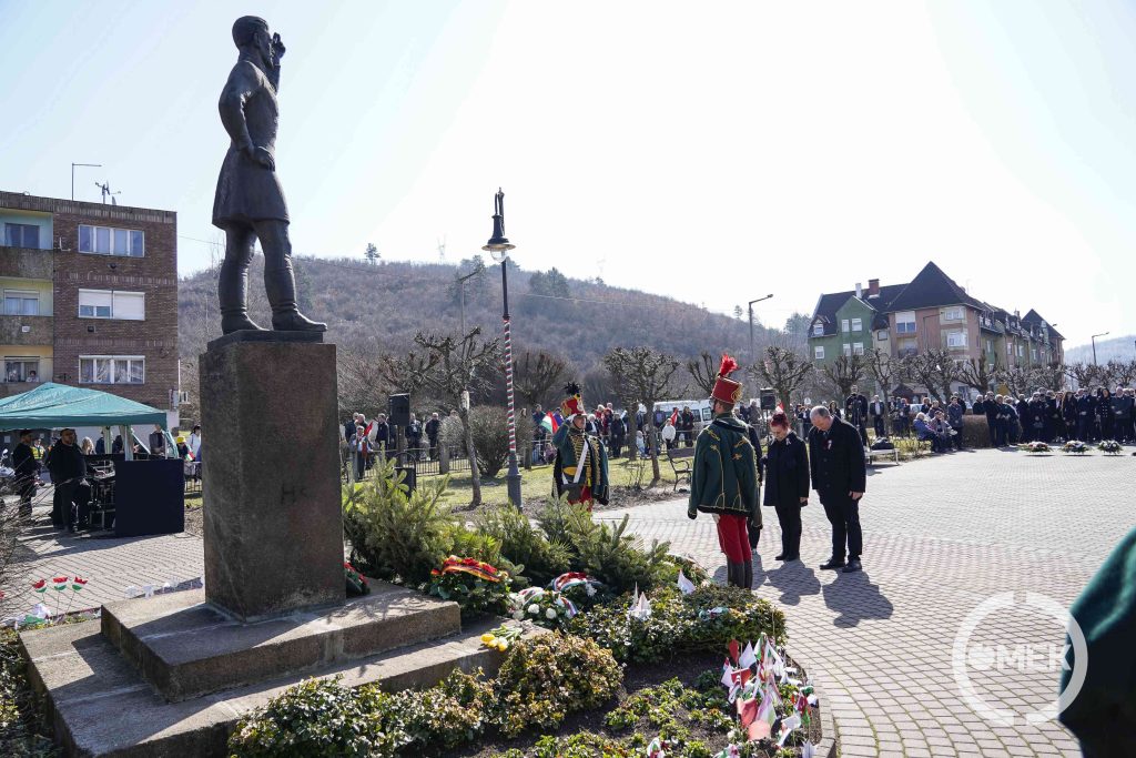 A Bolykvasvár Polgári Egyesület emlékezik.