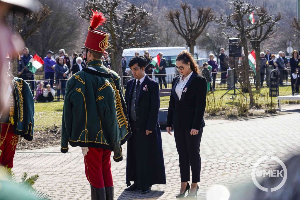 A Societas Ózdi Szervezete tiszteleg.
