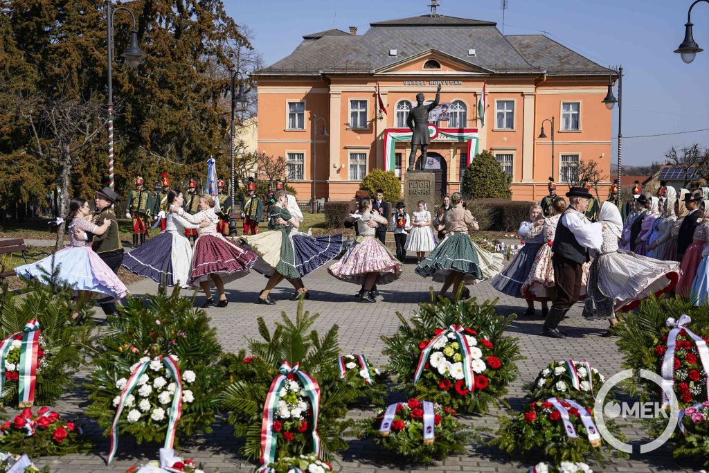 A megemlékezést kulturális program is színesítette.