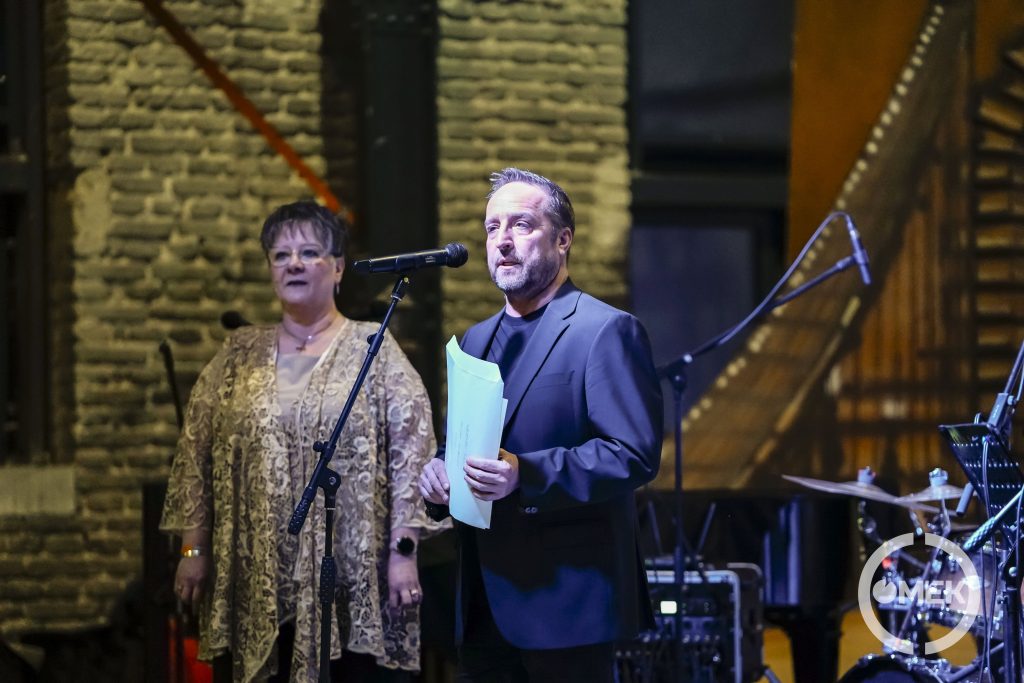 Bárdosné Dudás Viktória és Dancsok Tamás főszervezők üdvözölték a vendégeket.