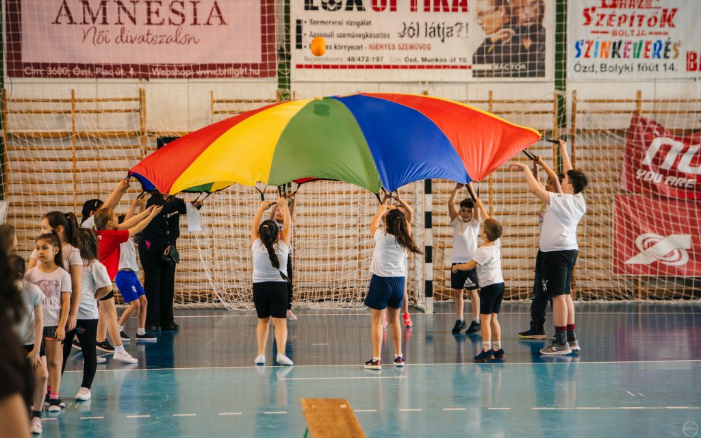 Csoportos feladat is volt az állomások között.