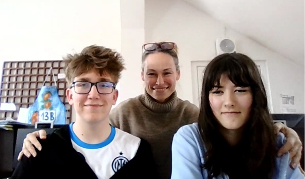 Csuzda Noémit és Tőkés Balázst Nemcsokné Császár Csilla készítette fel a versenyre.