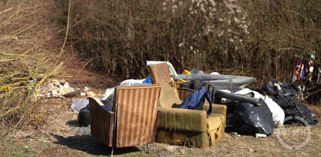 Ezeket a bútorokat is bentről távolították el.