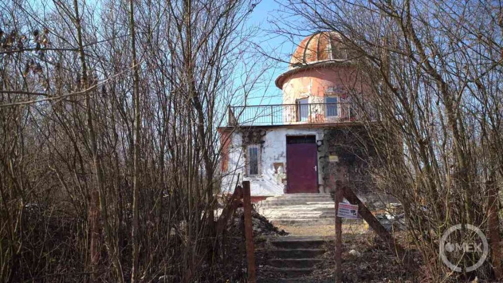 Jól halad a csillagvizsgáló felújítása az ózdiak összefogásának köszönhetően.