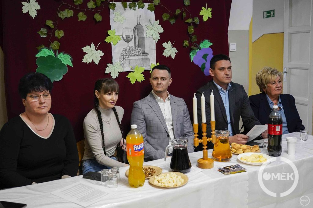 Meghívott vendégek.