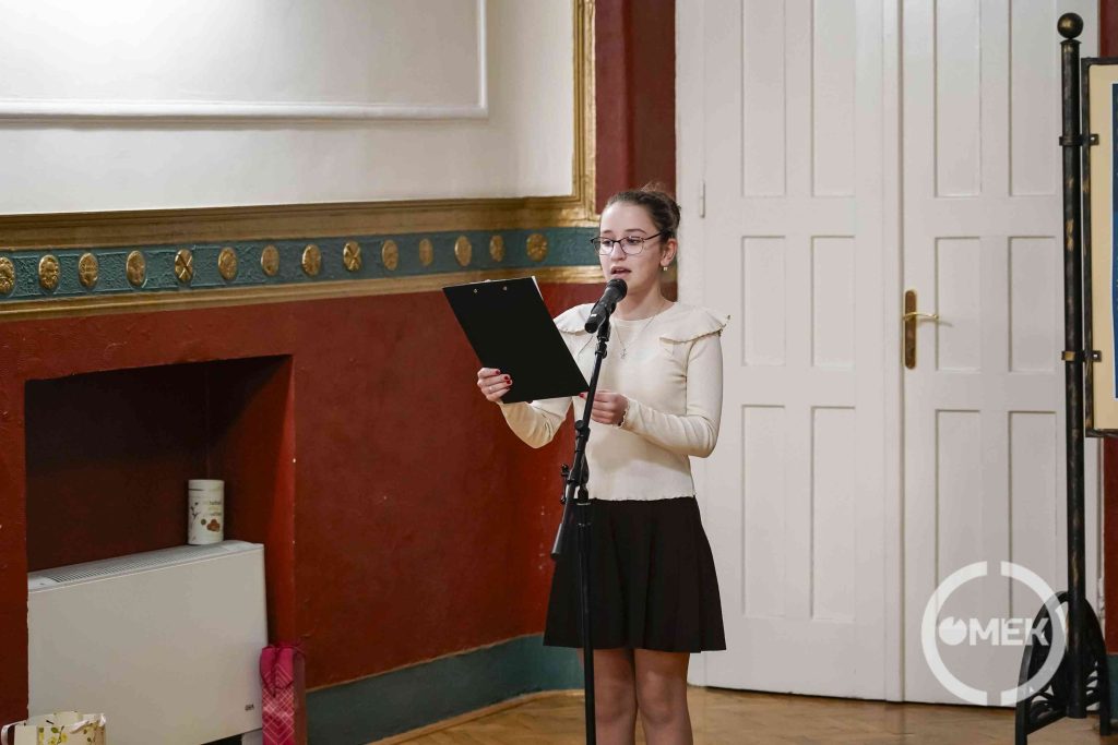 Németh Hanna verset mondott.