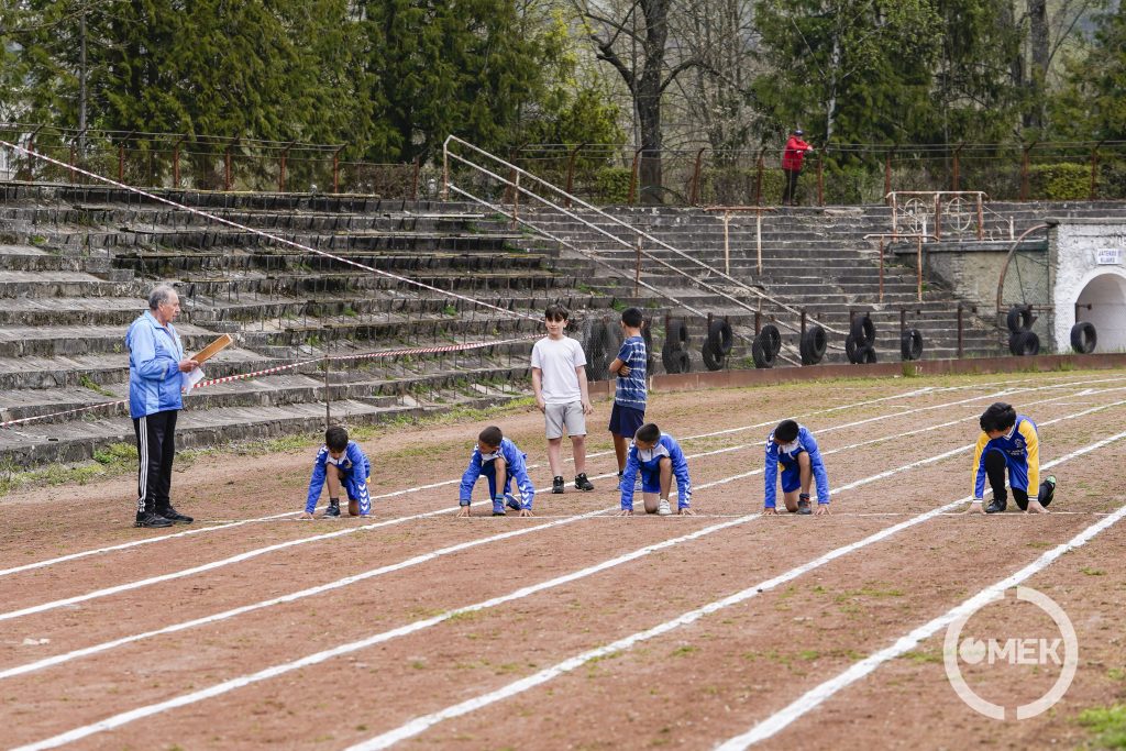 A hatvan méteres síkfutás rajtja.