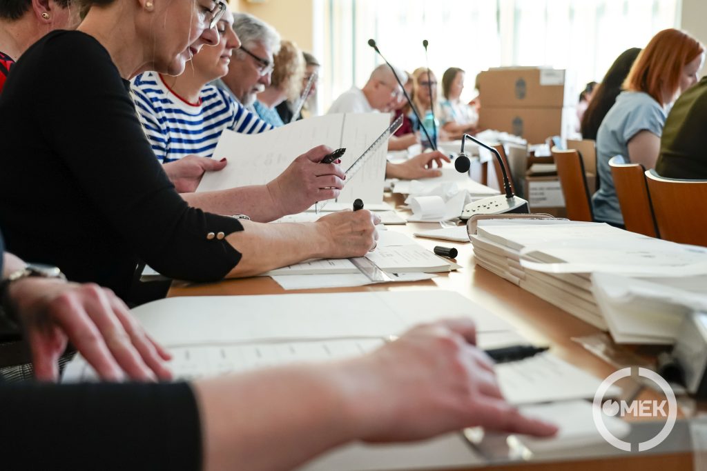 Nagy erőkkel zajlik a munka a Polgármesteri Hivatalban.