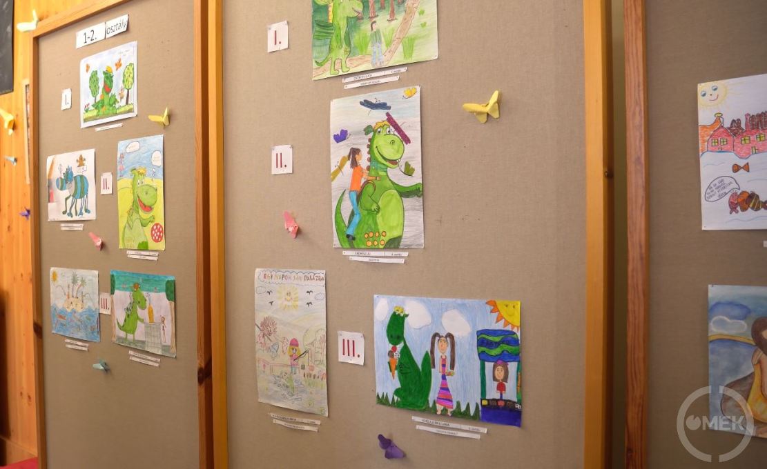 Több mint száz alkotás érkezett.