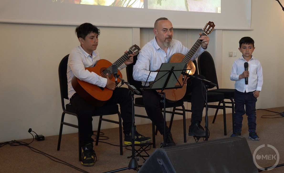 Többen gitártudásukról adtak számot.