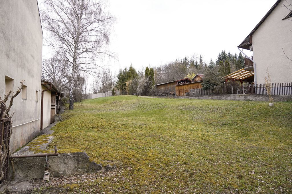 3600 Ózd, Búzás Völgy 1/4. szám alatti terület.