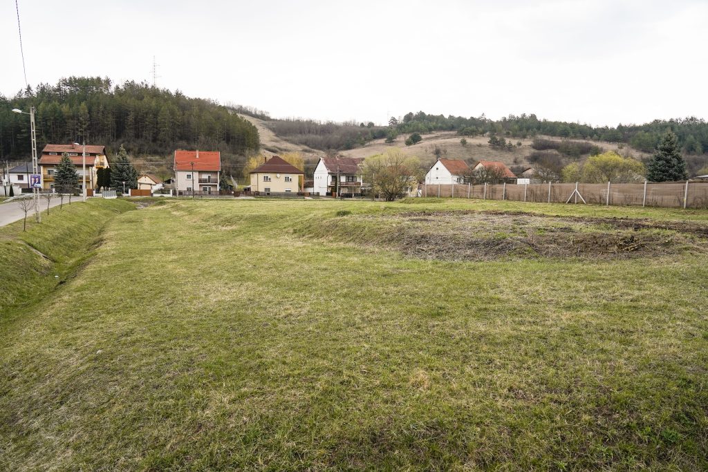 A 3600 Ózd, Kunt Ernő utca 14. szám alatti terület.