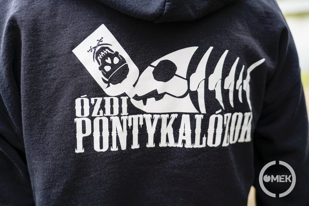 Az Ózdi Pontykalózok logója.