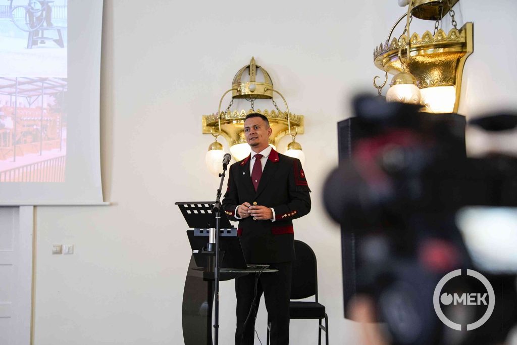 Janiczak Dávid polgármester.